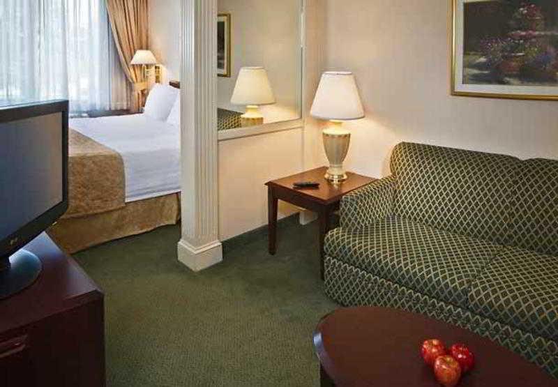 Springhill Suites By Marriott Philadelphia Willow Grove Phòng bức ảnh